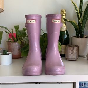 MUST SELL. BEST OFFER. Hunter: Women's Short Gloss Rain Boots lavender